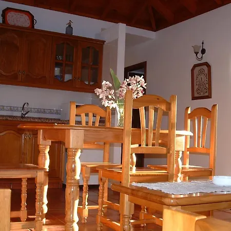 Casa Vinedos A Летний дом Фуэнкальенте-де-ла-Пальма