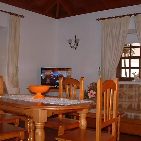 Casa Vinedos A Летний дом Фуэнкальенте-де-ла-Пальма
